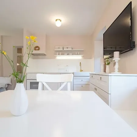 Lägenhet Pr'mruzo Apartmaji