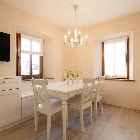 Pr'mruzo Apartmaji Lägenhet