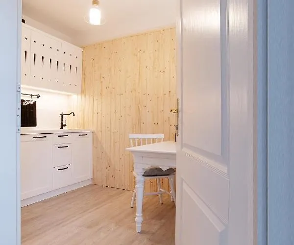 Pr'mruzo Apartmaji *