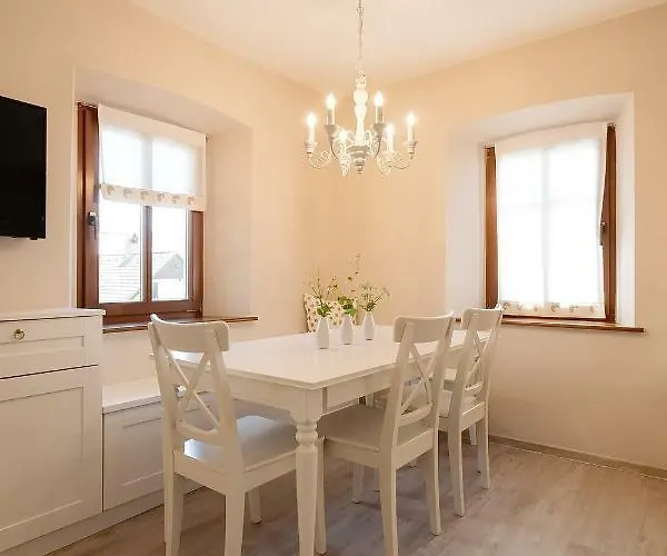 Pr'mruzo Apartmaji Apartament